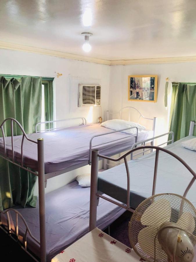 The Mansion - Backpackers Near Airport Lägenhet Manila Exteriör bild