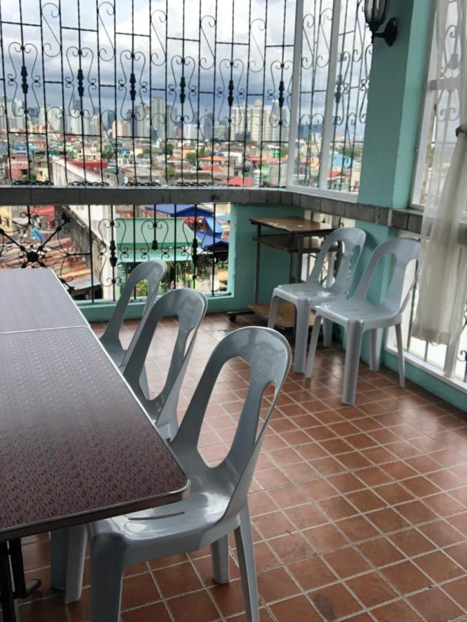 The Mansion - Backpackers Near Airport Lägenhet Manila Exteriör bild